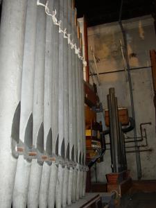 The lower pipes of the Choir Viola